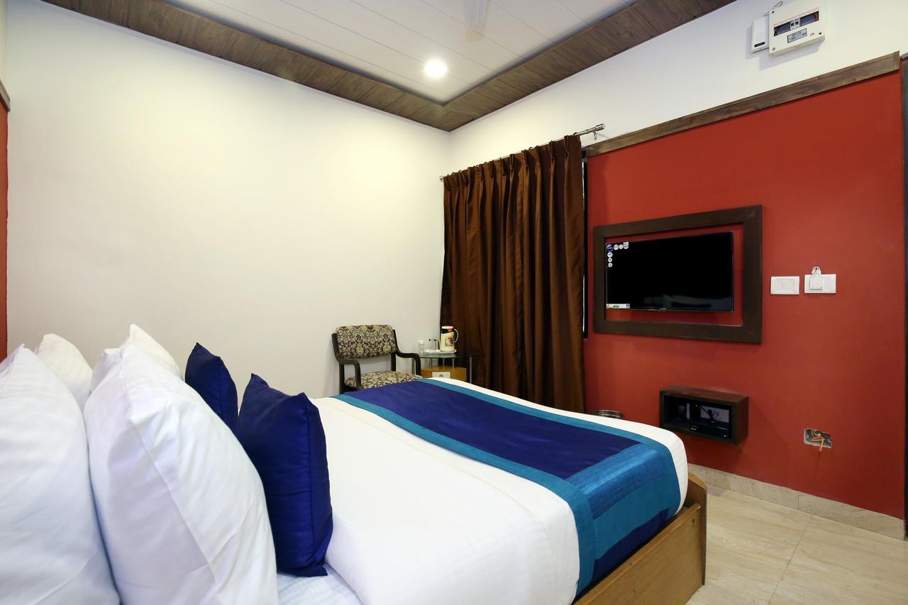 Capital O 9822 Hotel Seven Chandigarh Exterior photo